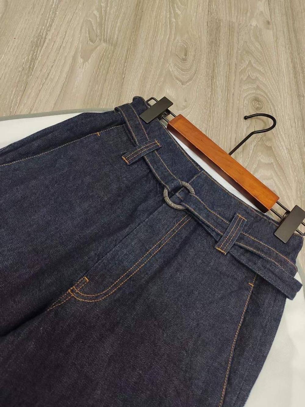 Джинсы