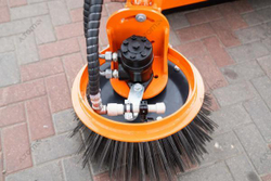 Щетка дорожная на погрузчик, с прибордюрной щеткой - EXPERT 2500