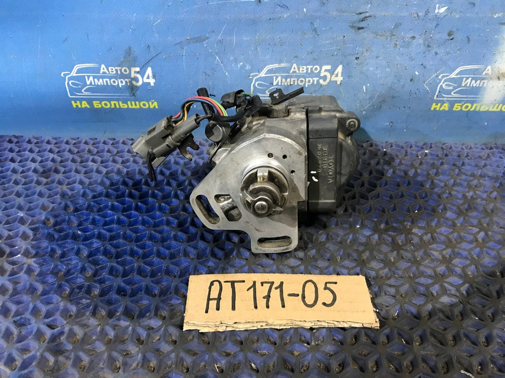 Трамблер TOYOTA CARINA 1990