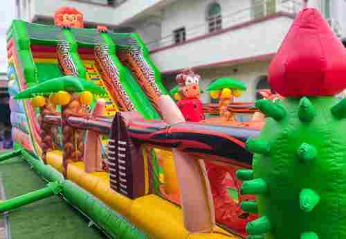 Коммерческий надувной батут "Сафари Ультра", 14*6*7,5 м.