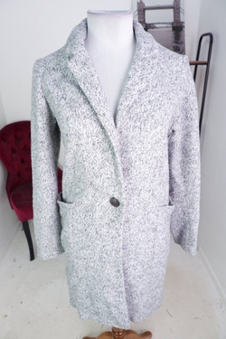 Пальто Sinsay на каждый день, маркировка XS, визуально на 42 размер