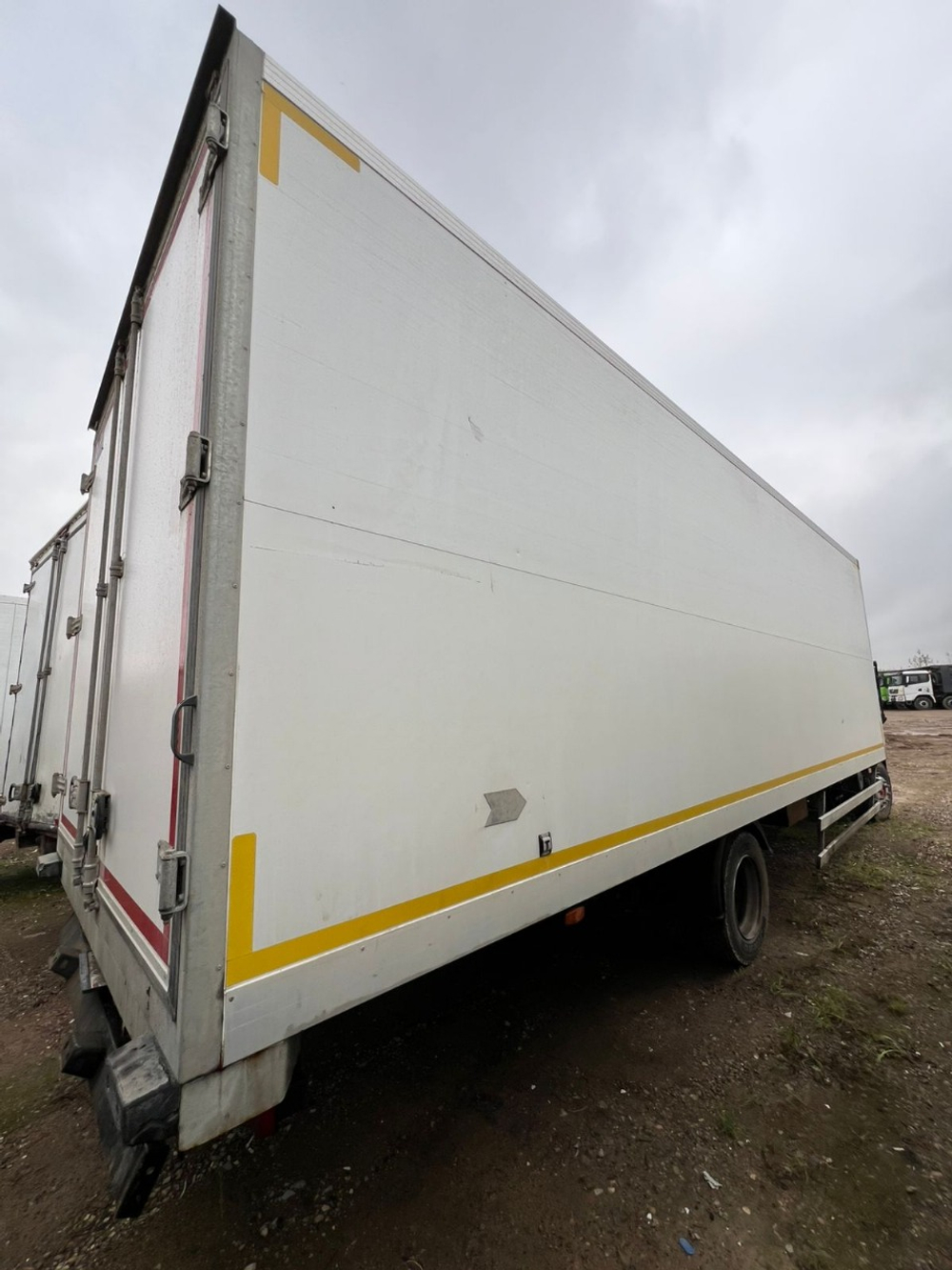 DongFeng C120 Изотермический/рефрижератор 4749DT (Рефрижератор, дизельный, 3.8 л, 166 л.с. МТ)