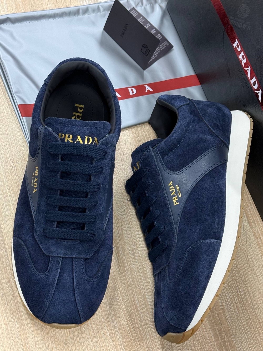 Кроссовки Prada