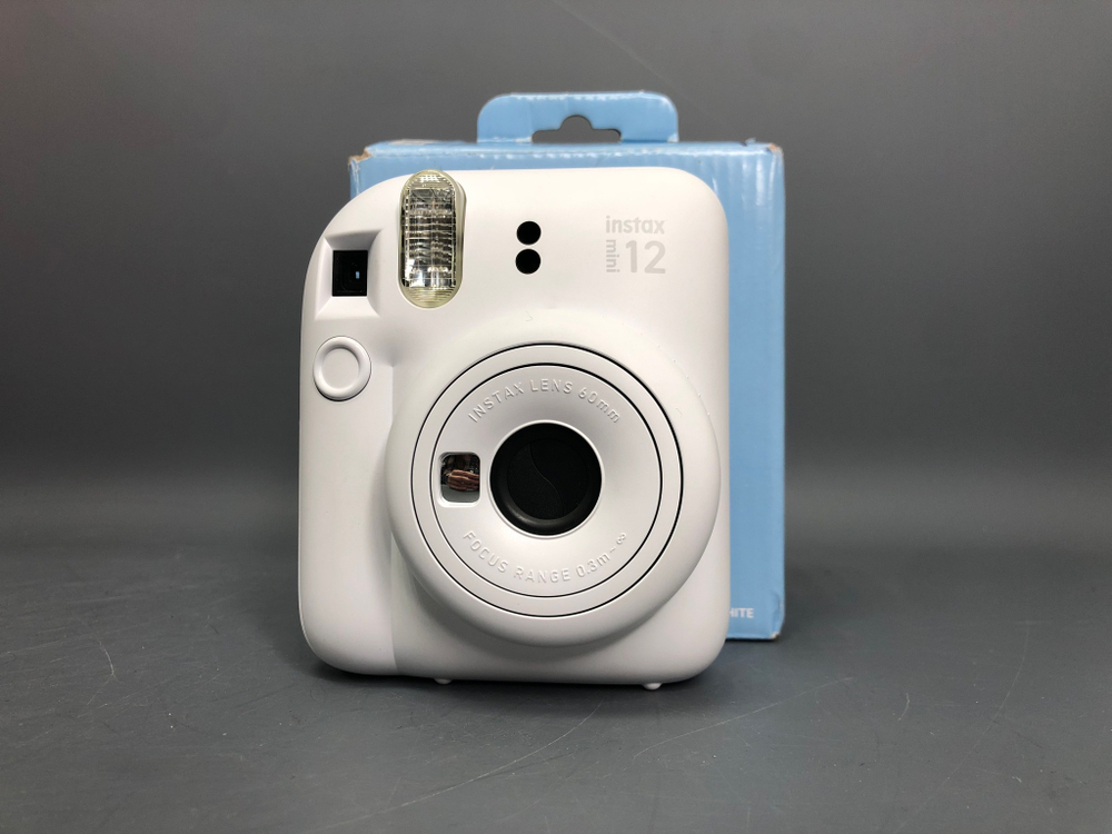 FujiFilm Instax Mini 12