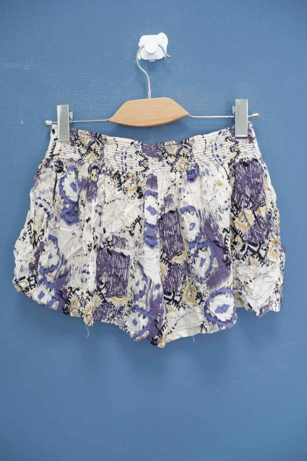 Шорты Amisu ляпистые 42 размер