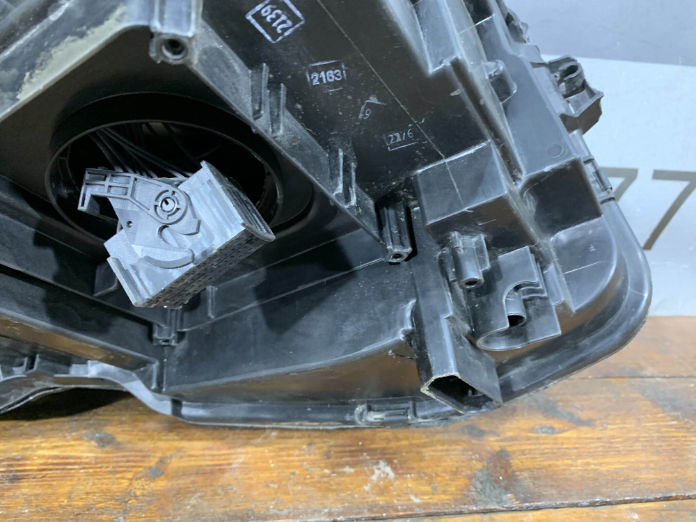 Фара левая LED Volkswagen Tiguan 2 16-20 Б/У Оригинал 5NB941081A