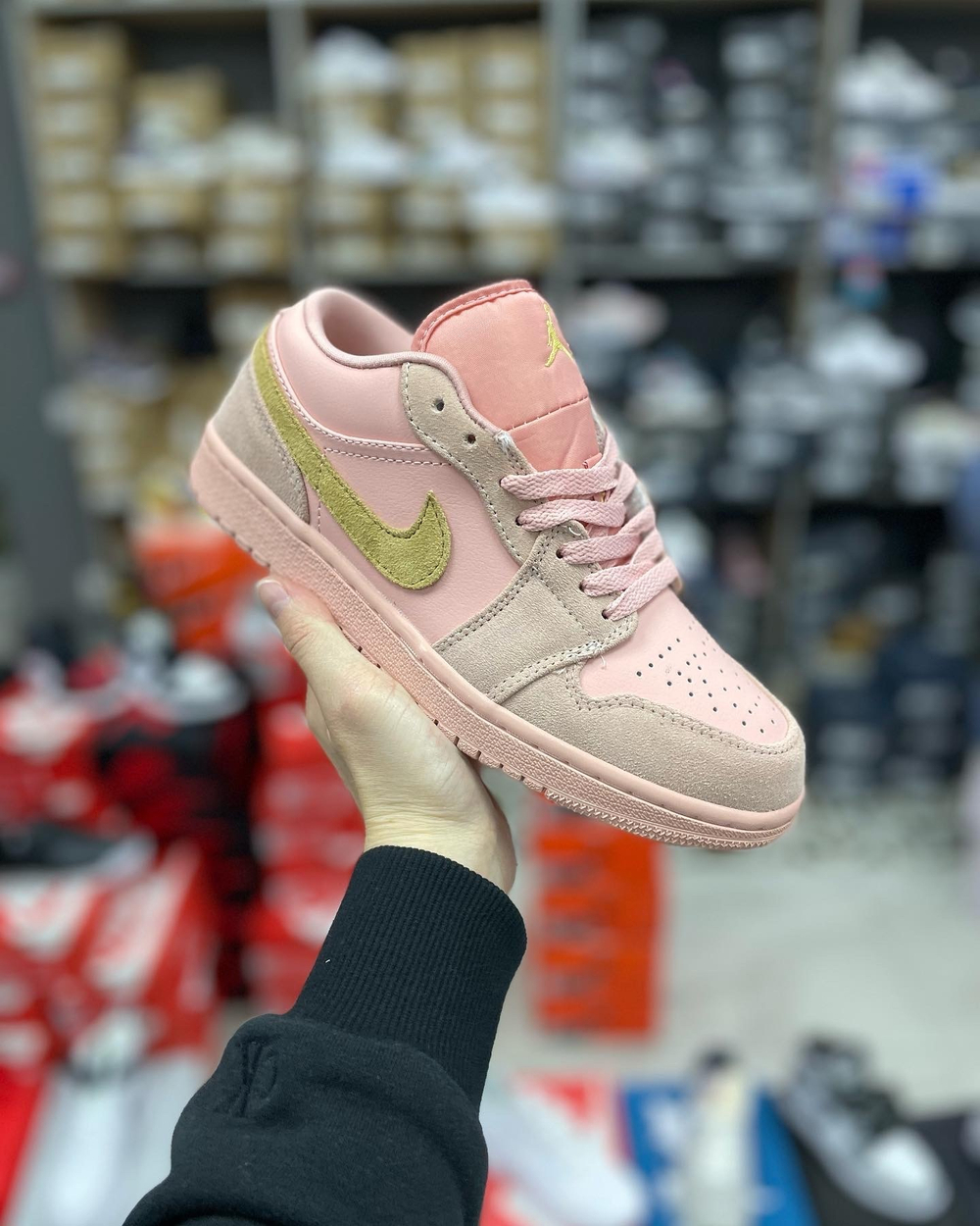 Nike Air Jordan 1 Low Pink