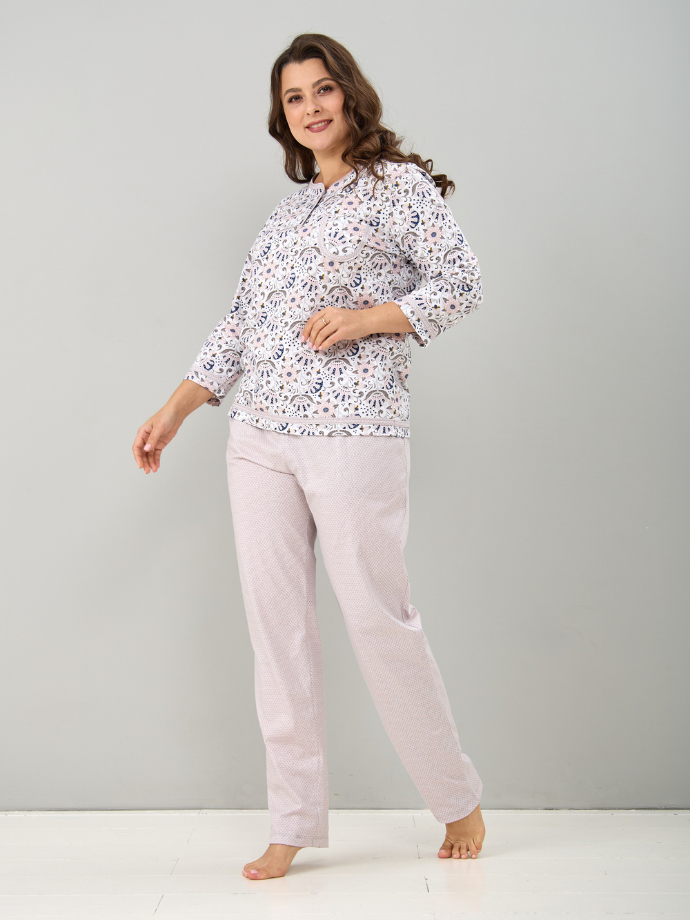 Пижама с брюками КБ-061/белый-версальскиецветы