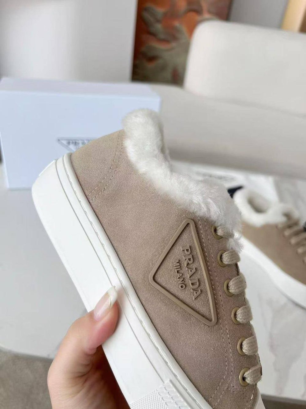 Кроссовки Prada
