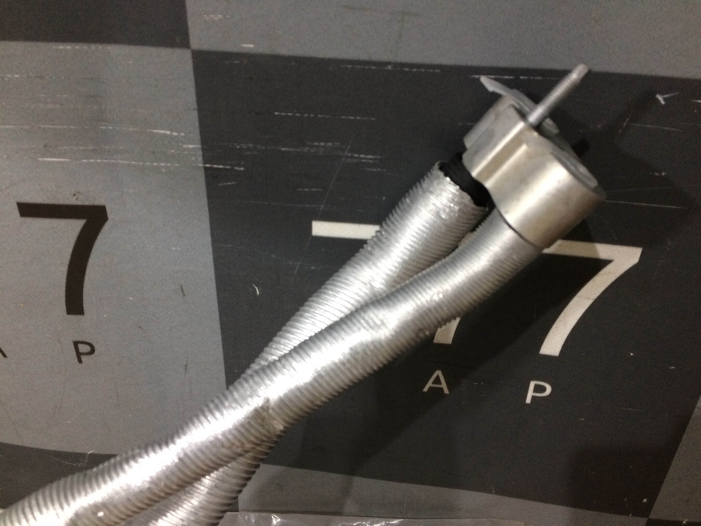 Трубка кондиционера Exeed VX 21-нв Новая Оригинал 301000738AA