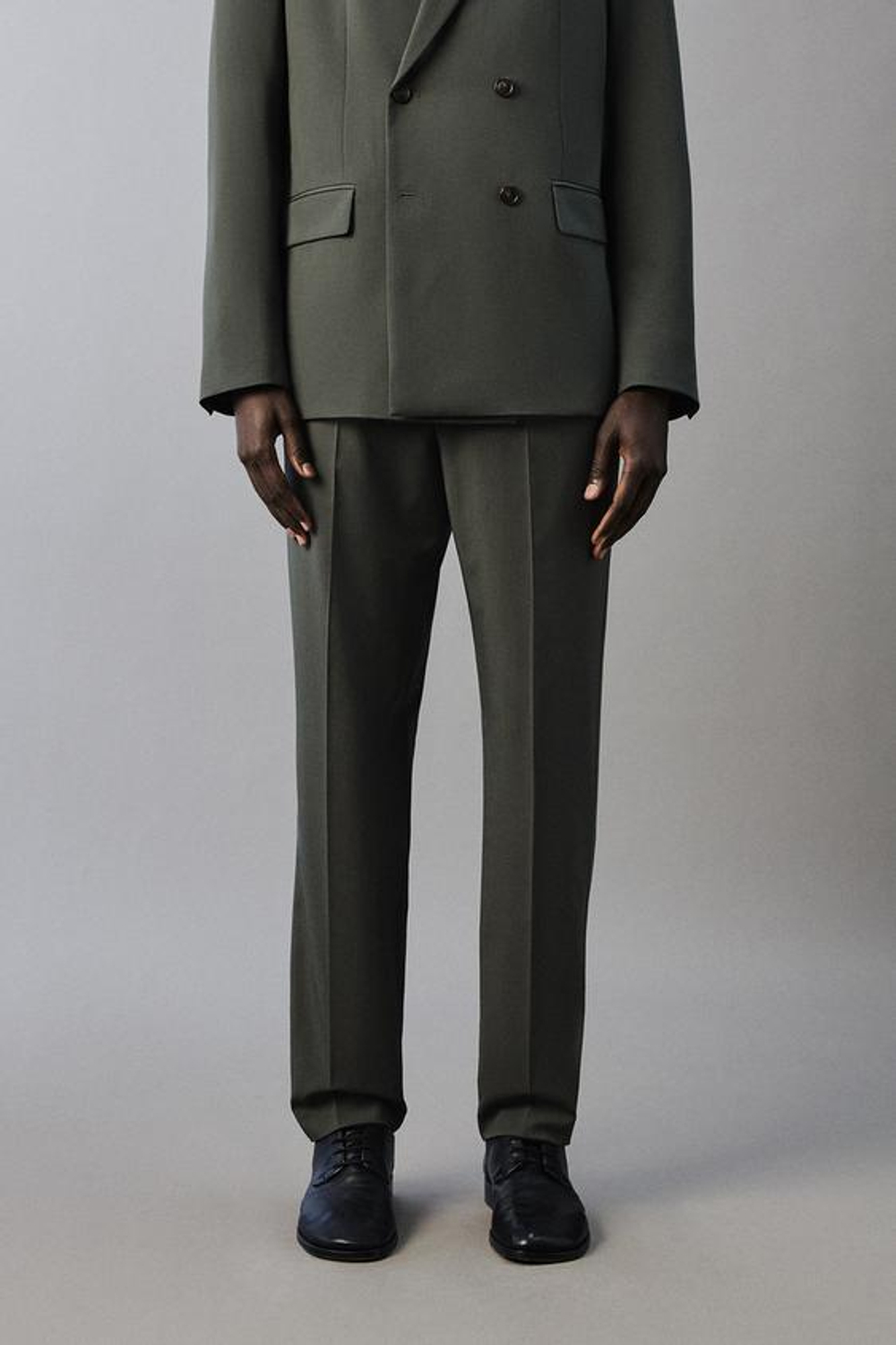 ZARA КОСТЮМНЫЕ БРЮКИ КОМФОРТНОГО КРОЯ, ЗЕЛЕНЫЙ