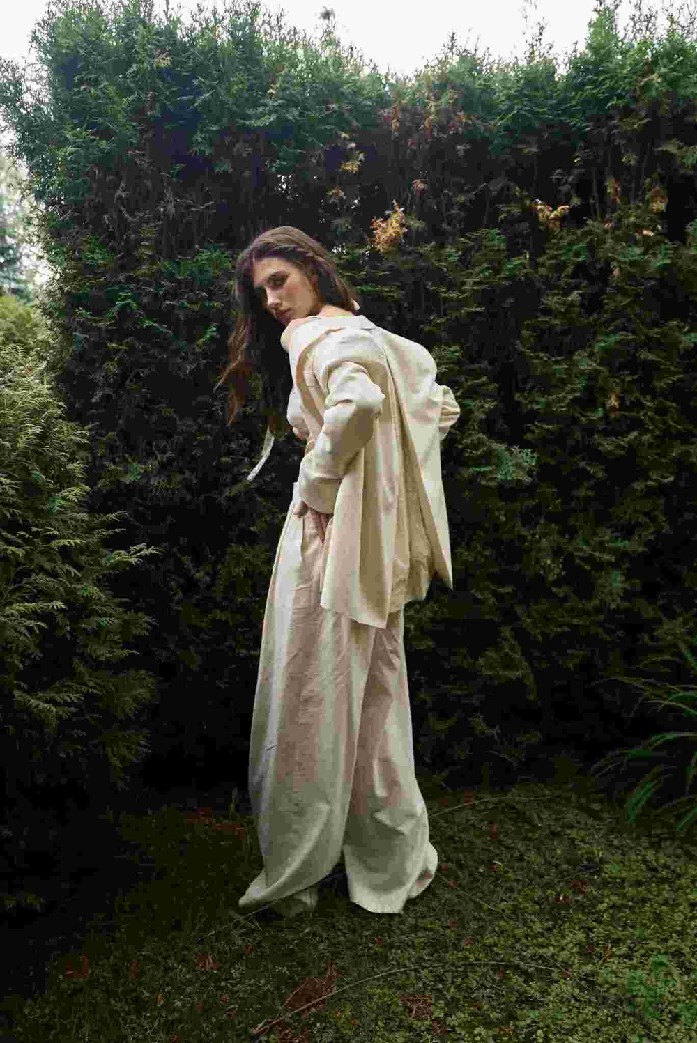 Брюки-палаццо изо льна