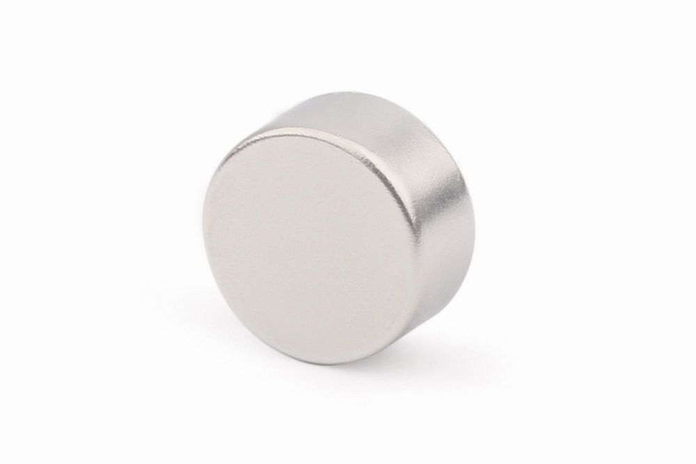 Неодимовый магнит диск 6х3 мм