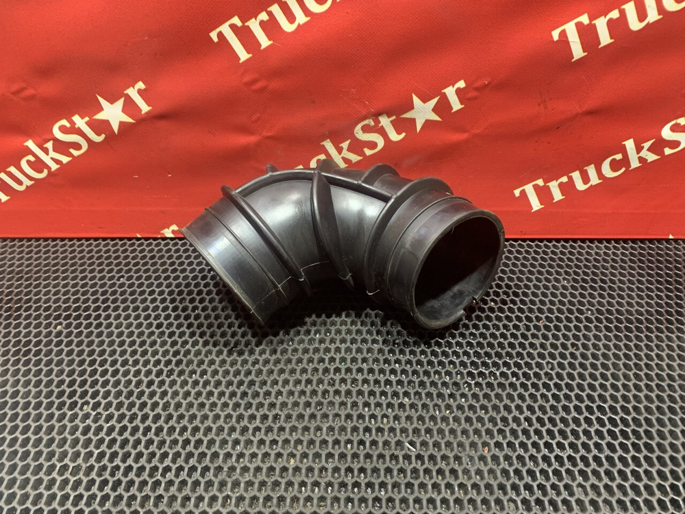 Патрубок воздушного фильтра 2023г