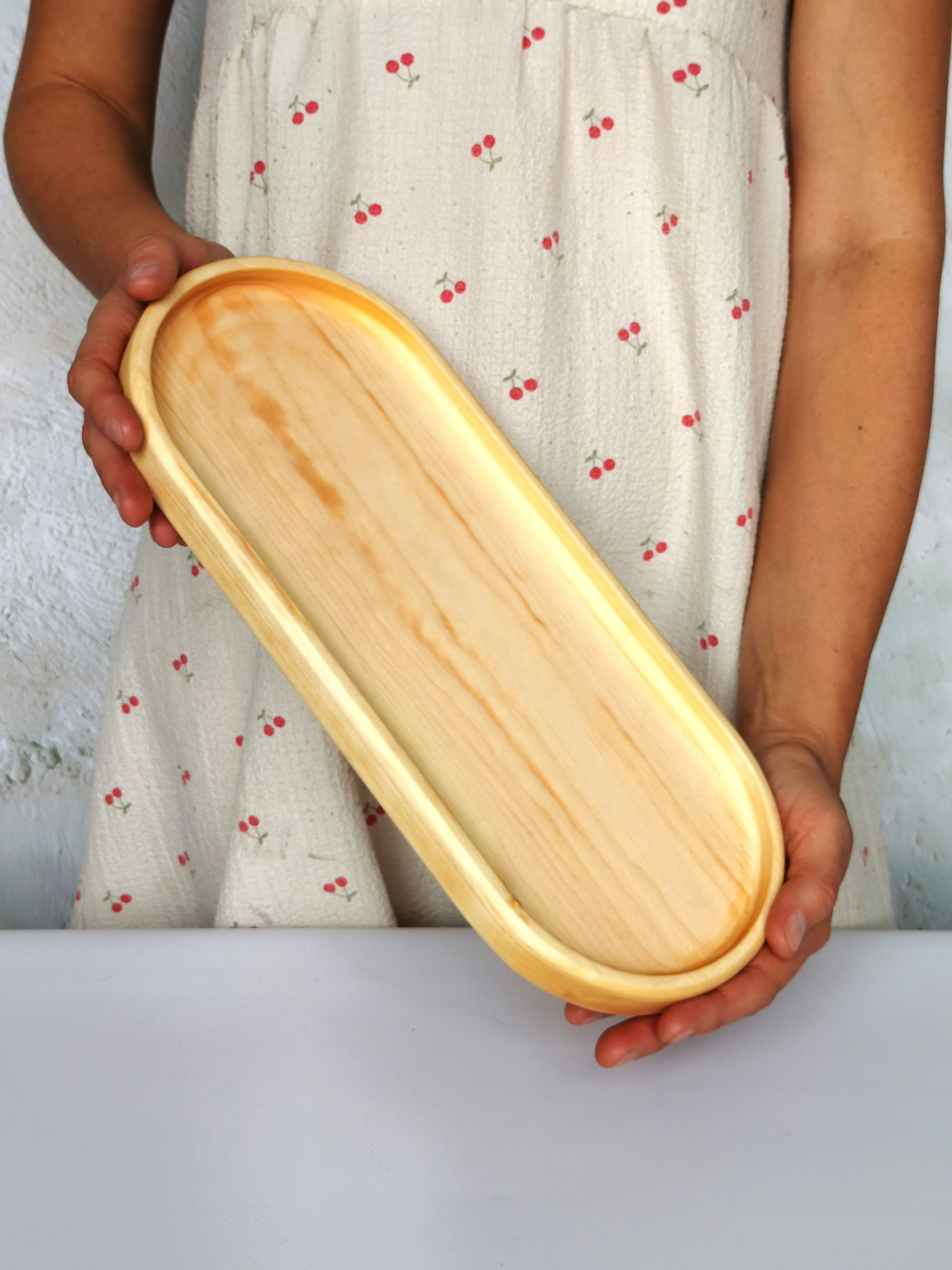 Поднос деревянный овальный сервировочный