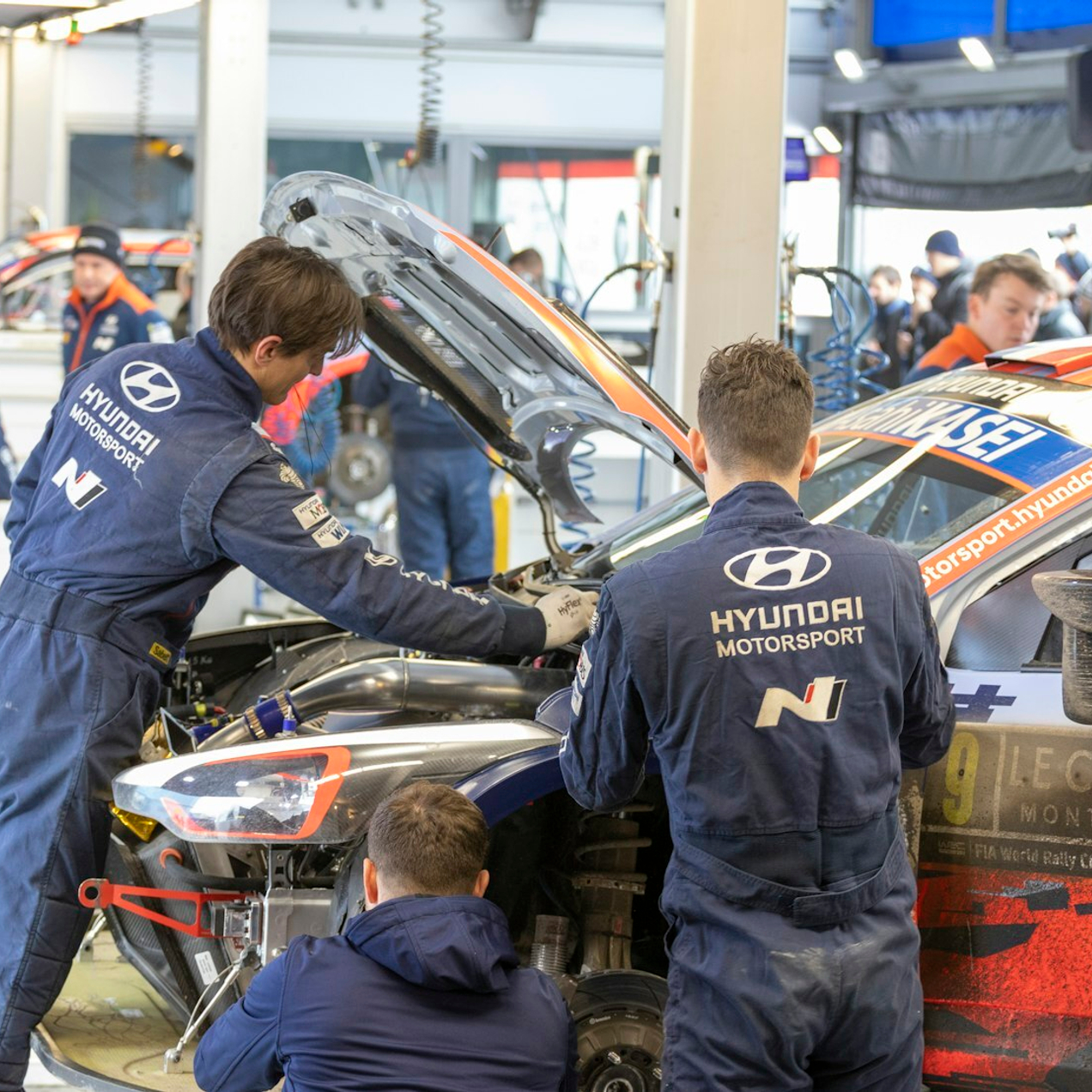 Профессиональный автосервис в Новосибирске - доверьте нам свой автомобиль!