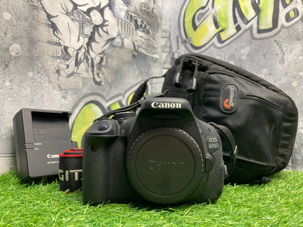 Canon EOS 600D 10.800 кадров