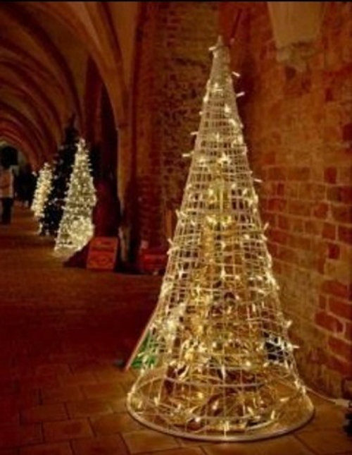 Светящийся конус