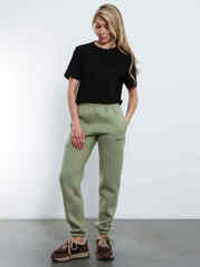 Брюки джоггеры женские олива с начесом