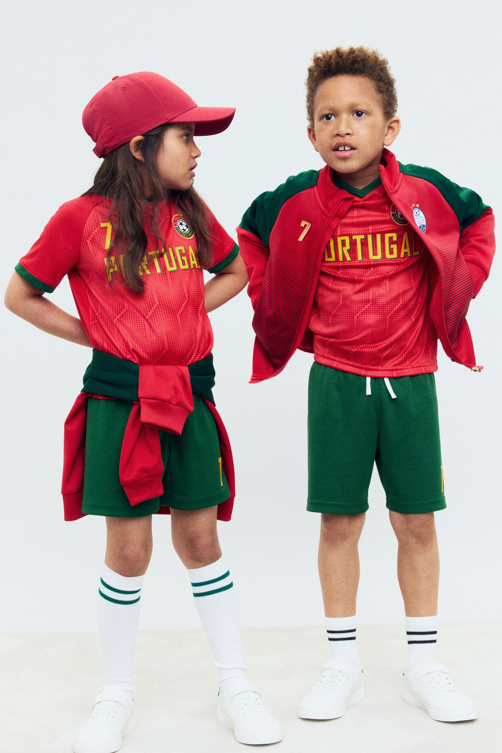 H&M Комплект из шортов и футболки, красный