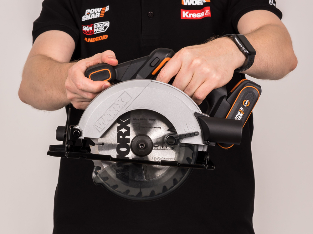 Дисковая пила аккумуляторная WORX WX526