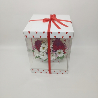 Букет из роз и хризантем в коробке Моей половинке