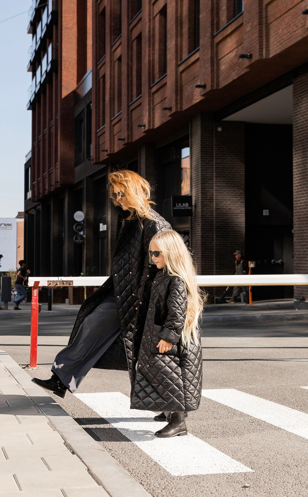 Стеганое пальто женское на утеплителе Alpolux