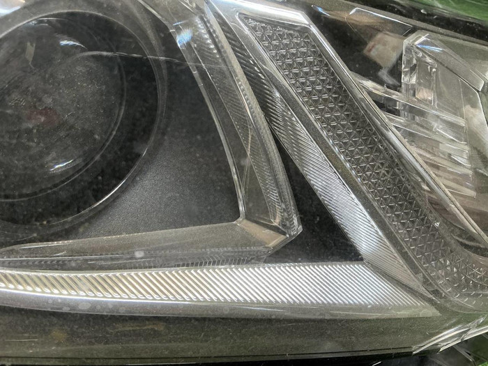 Битая Фара правая Toyota Camry xv70 (17-нв) LED