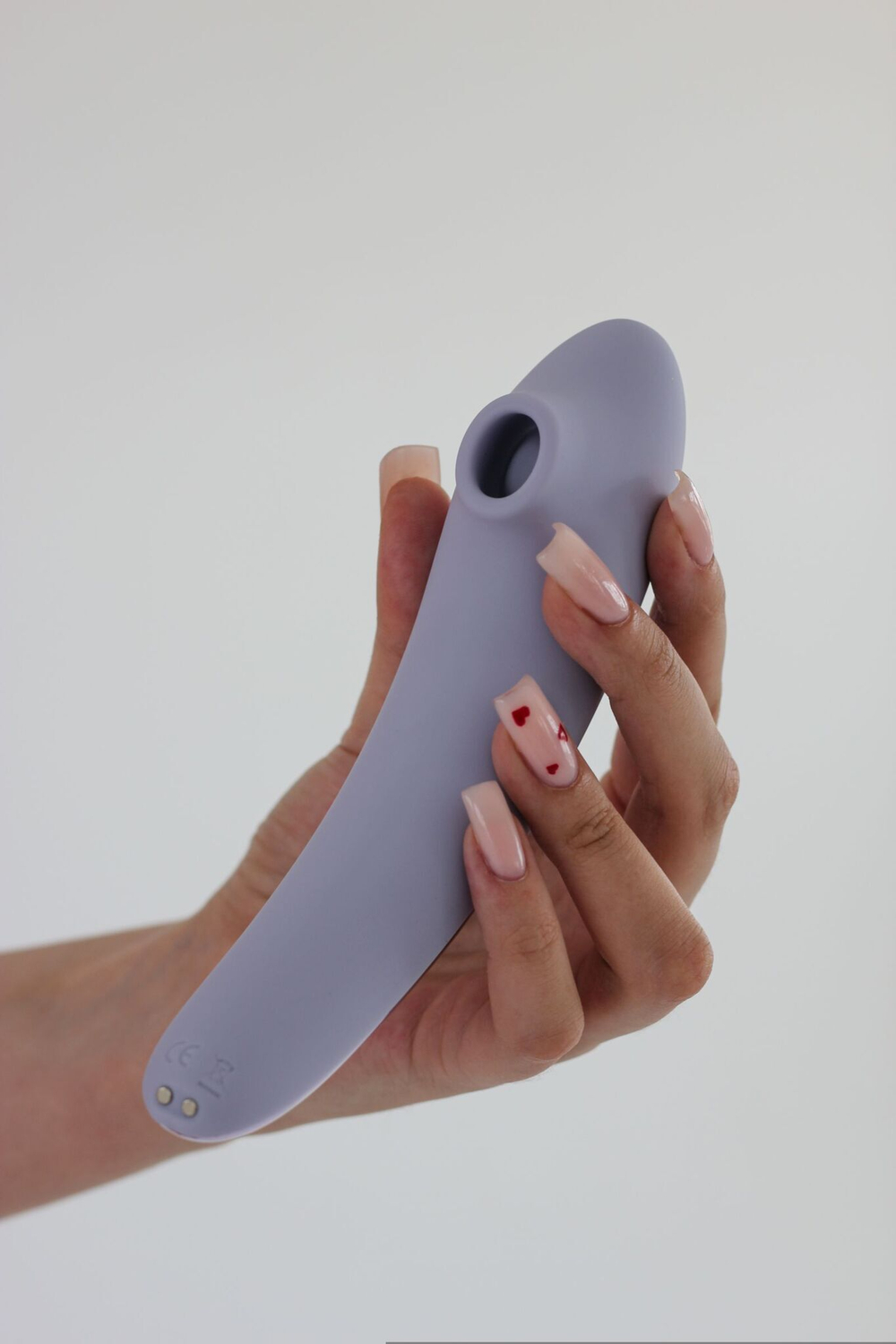 Сиреневый вакуумный стимулятор клитора Premium (Цвет: сиреневый)