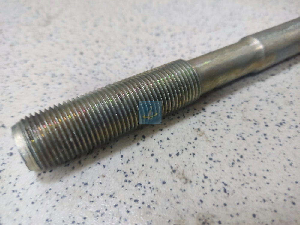 Шпилька крепления головки цилиндра (d18, 265мм) 240-1003019