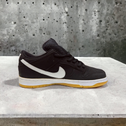 Nike SB Dunk Low • Black