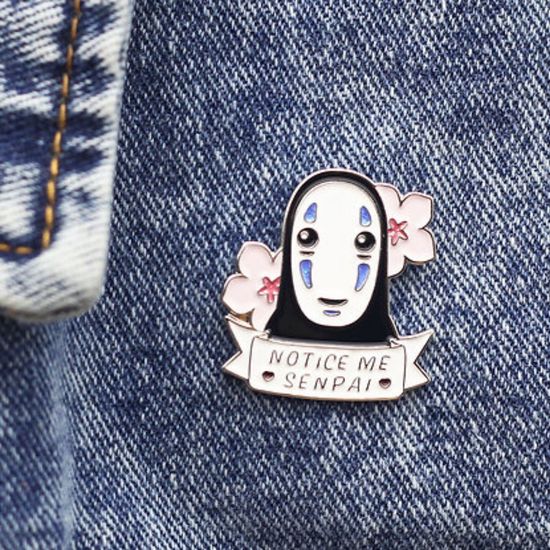 Значок металлический "Унесенные призраками. Безликий", 3*2,8см