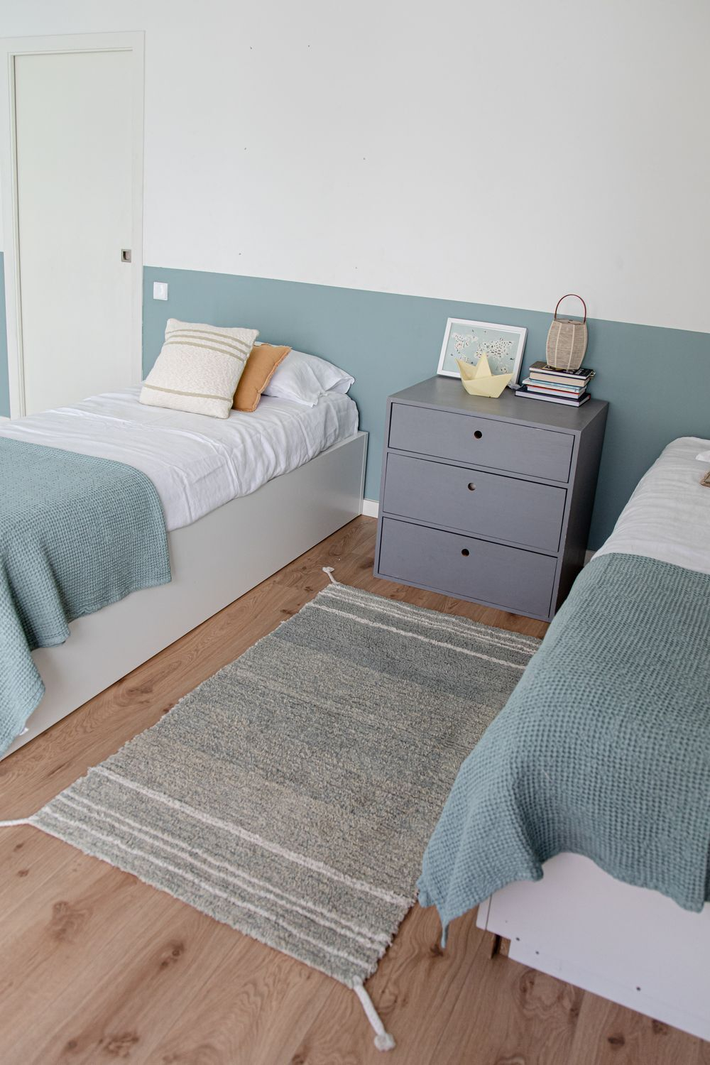 Двусторонний стираемый ковер Lorena Canals Twin Vintage Blue XS (80 x 140 см)