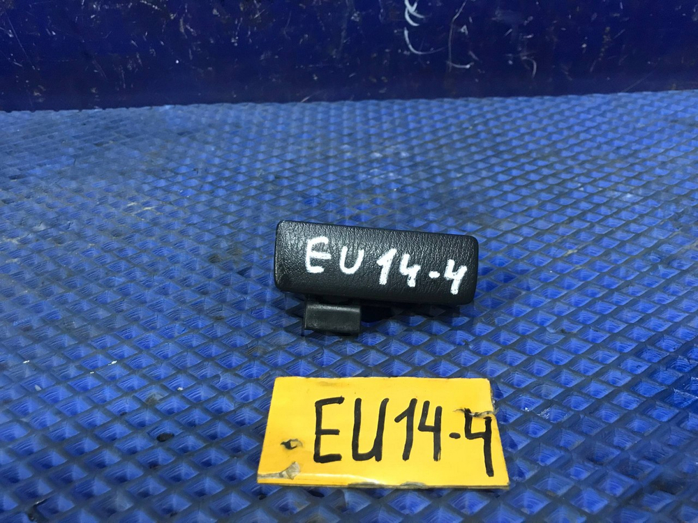 Бардачок пассажирский NISSAN BLUEBIRD 1997