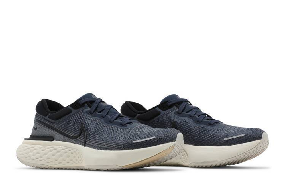 Кроссовки Nike Invincible Run 1 Zoomx Flyknit