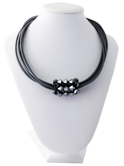 4716 Coeur de Lion колье с кристаллами Сваровски и мягкой кожи наппа в 4 сложения.