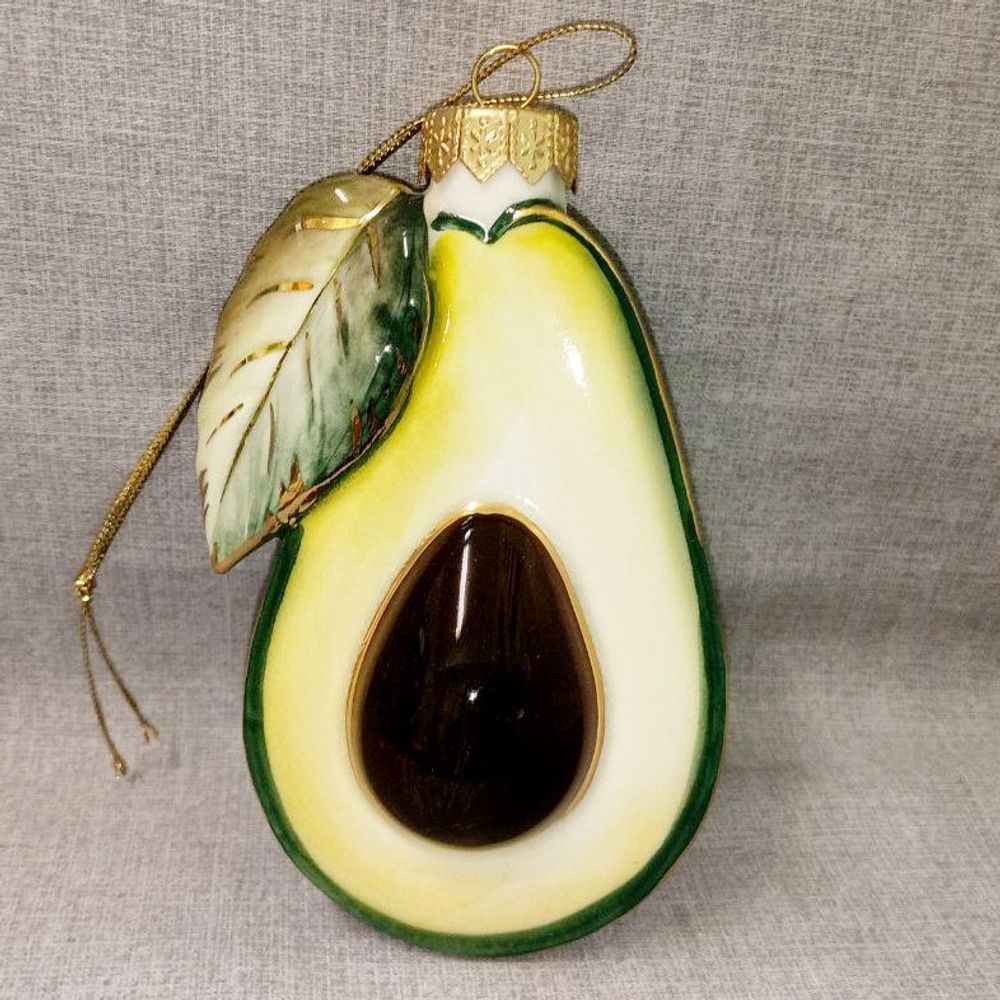 Фарфоровая ёлочная игрушка Авокадо