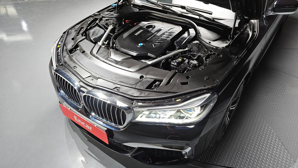 BMW 7 серии (G11) 740Li xDrive M Sport