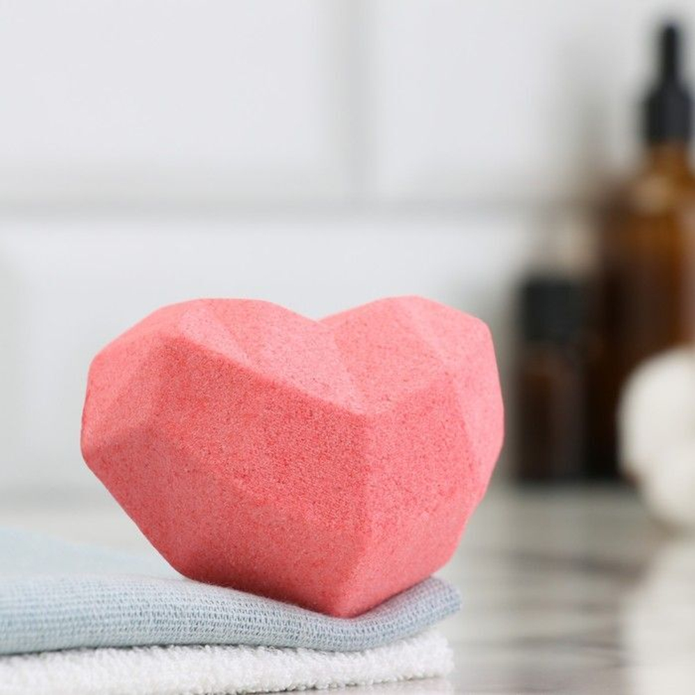 Бомбочка для ванны в форме сердца Сердце. Геометрия - 50 гр.