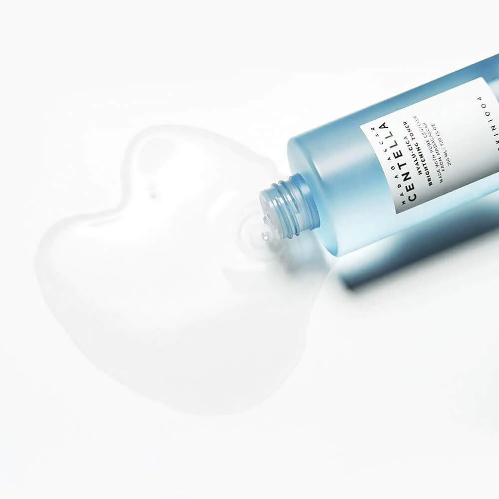 Skin1004 Madagascar Centella Hyalu-Cica Brightening Toner увлажняющий тоник для выравнивания тона
