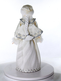 Фарфоровая кукла коллекционная Снегурочка в белой шубе. Новогодняя игрушка под ёлку ручной работы