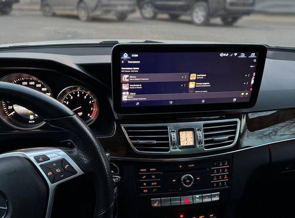 Магнитола Mercedes-Benz E W212 седан левый руль 2012-2015 NTG 4.5 - Teyes LUX ONE монитор 12.3", Android 10, 6+128Гб, CarPlay, 4G SIM-слот