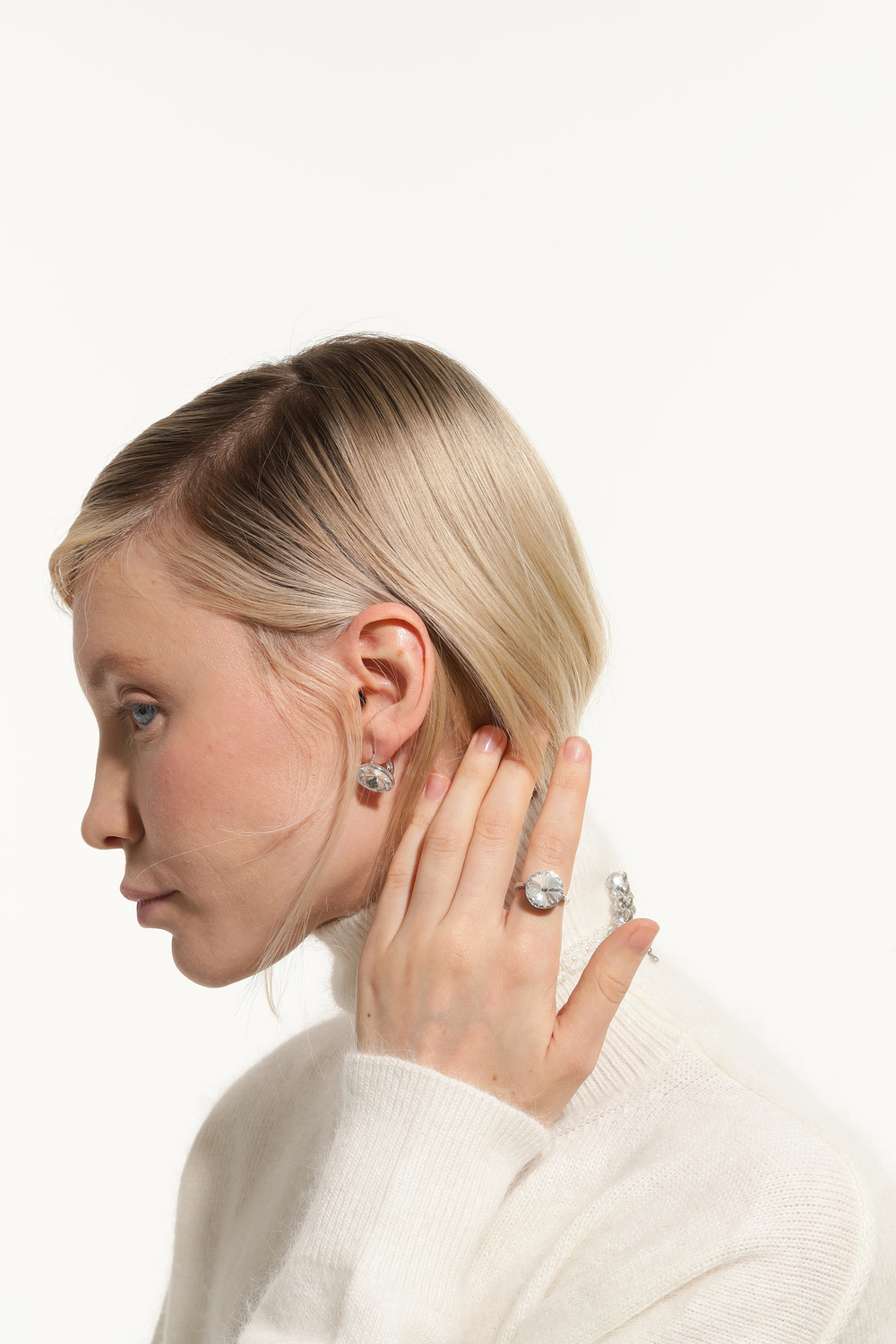 Серьги вечерние, круглый крупный циркон, серебро