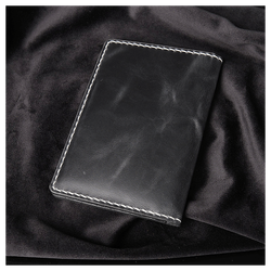 Кожаная обложка на паспорт «Лев»