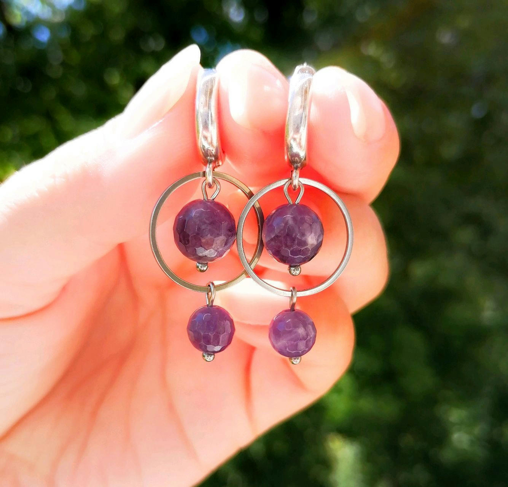 Серебряные серьги с аметистом, геометрические серёжки кольца с камнями