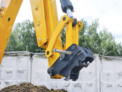 Квик-каплер на экскаватор-погрузчик JCB