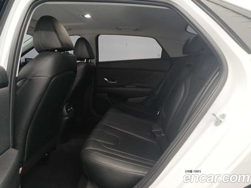 Hyundai Avante (CN7) 1.6 (04.2022)