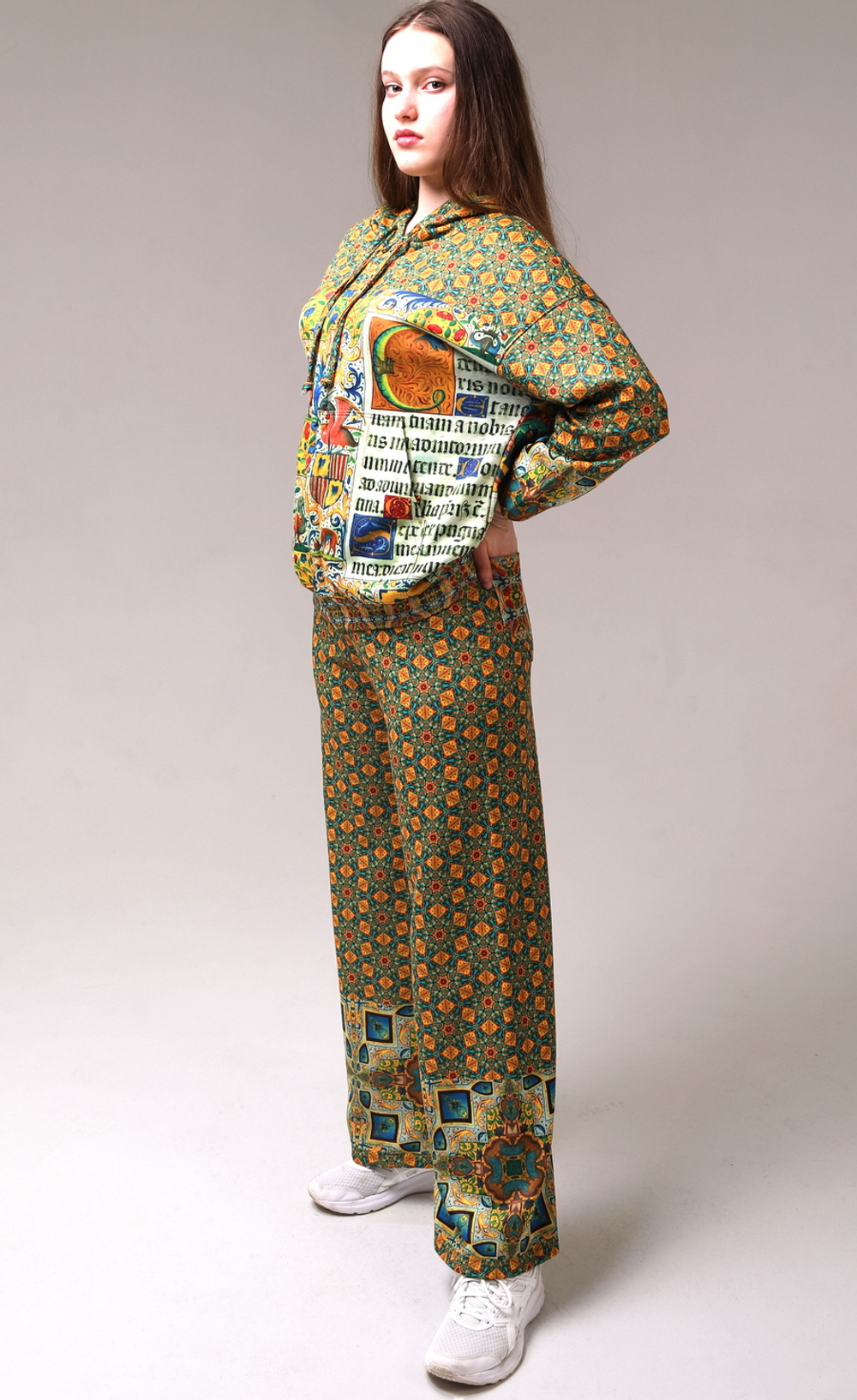 Широкие брюки "Испанский часослов"