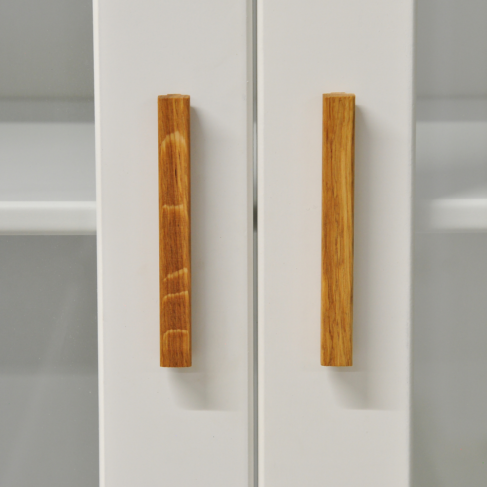 Комод Мэдисон из МДФ с ручками из натурального дуба