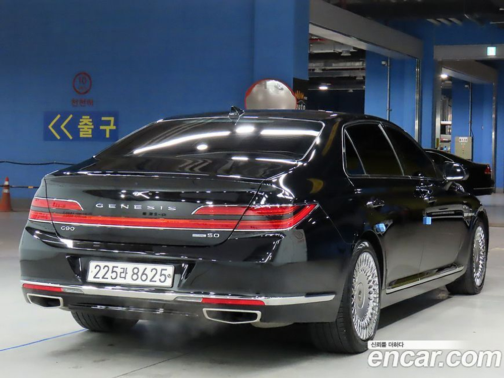 Genesis G90 5.0 AWD (06.2020)